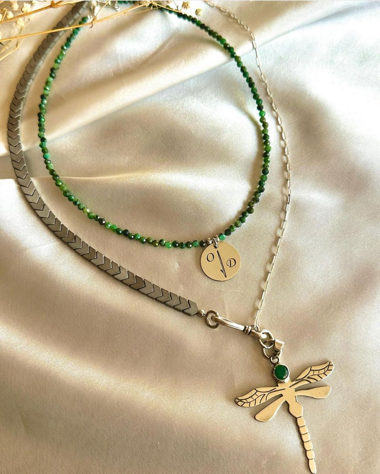 Doğaltaş Gümüş Harfli Yusufcuk Kök Zümrüt Hematit Taşlı Ziincirli İkili Kolye Kombin