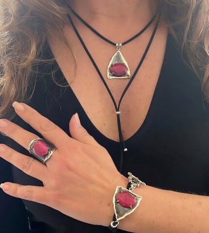 925 Ayar Gümüş Yakut Taşlı Set