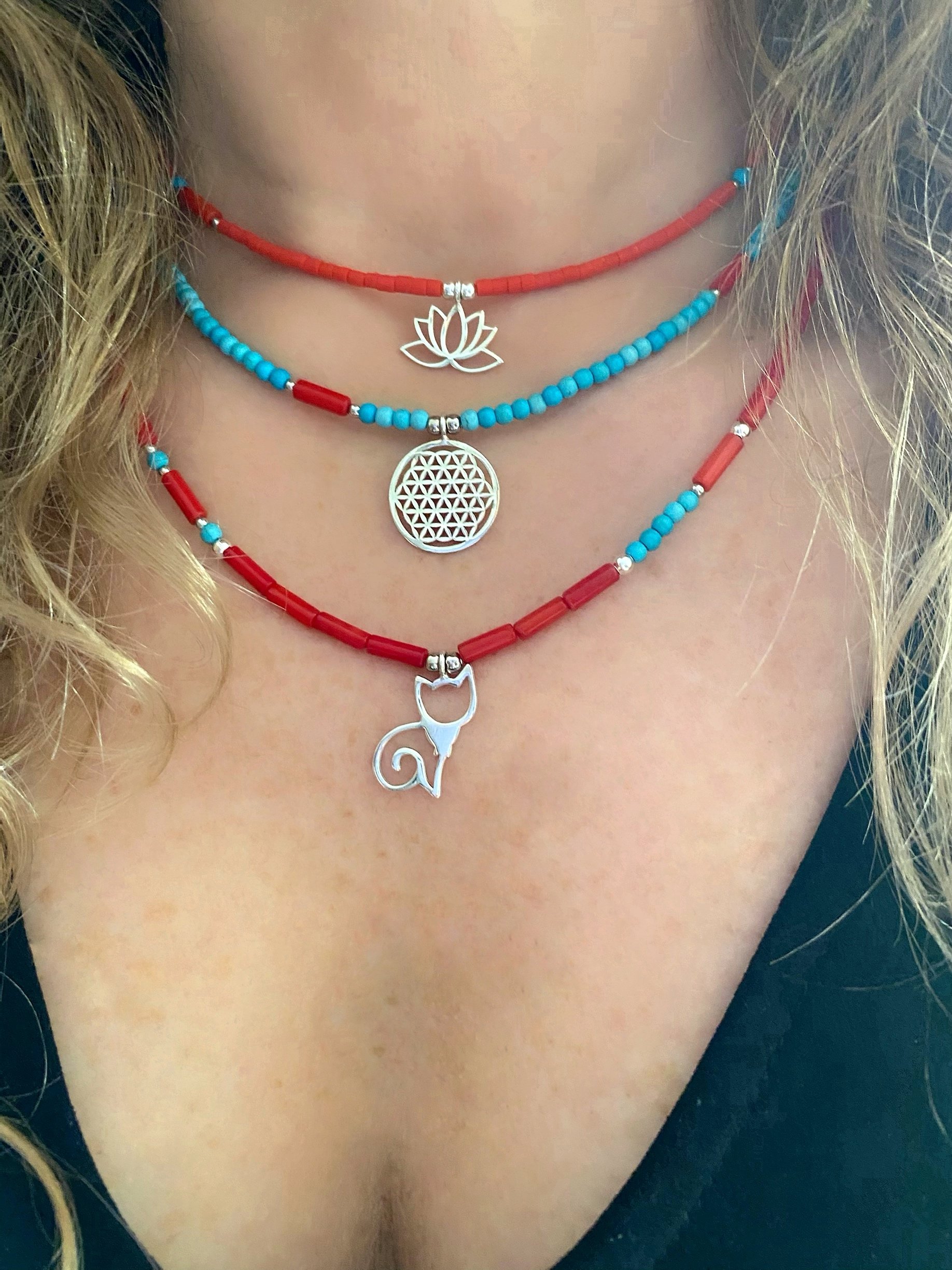 Doğaltaş Gümüş Lotus Çiçeği Yaşam Çiçeği Kedili Mercan Turkuaz Taşlı Kolye Kombin Set