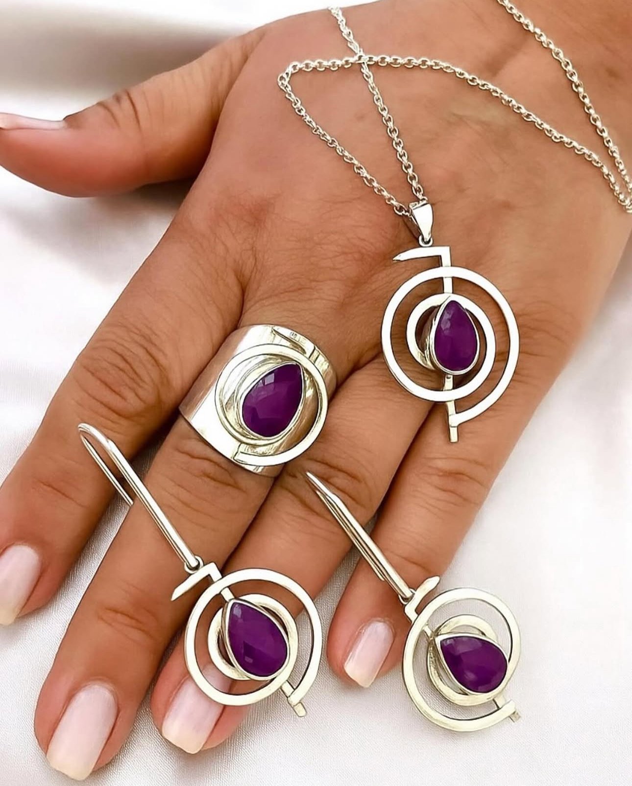 925 Ayar Gümüş Ametist Taşlı Spiral Set