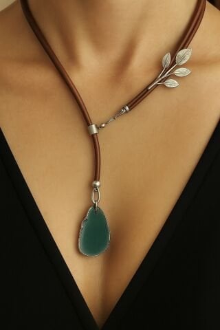 925 Ayar Gümüş Zeytin Dalı Yeşil Agat Kolye