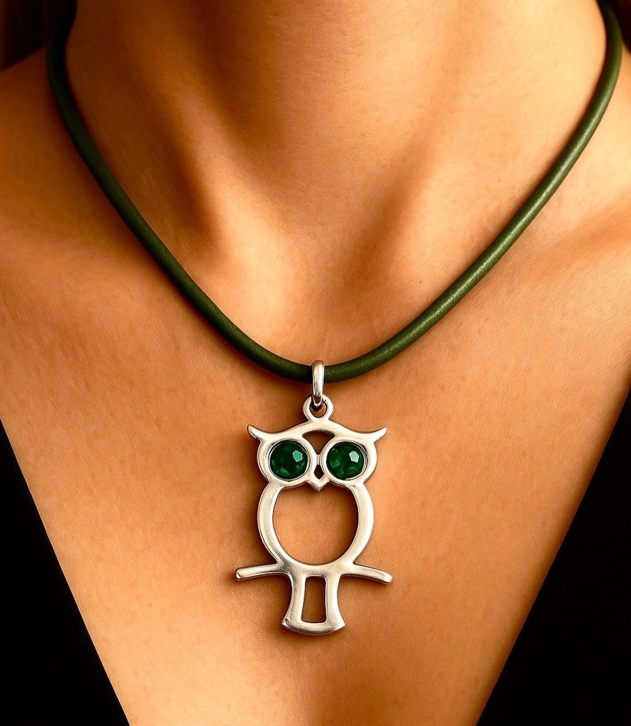 925 Ayar Gümüş Baykuş Zümrüt Taşlı Kolye