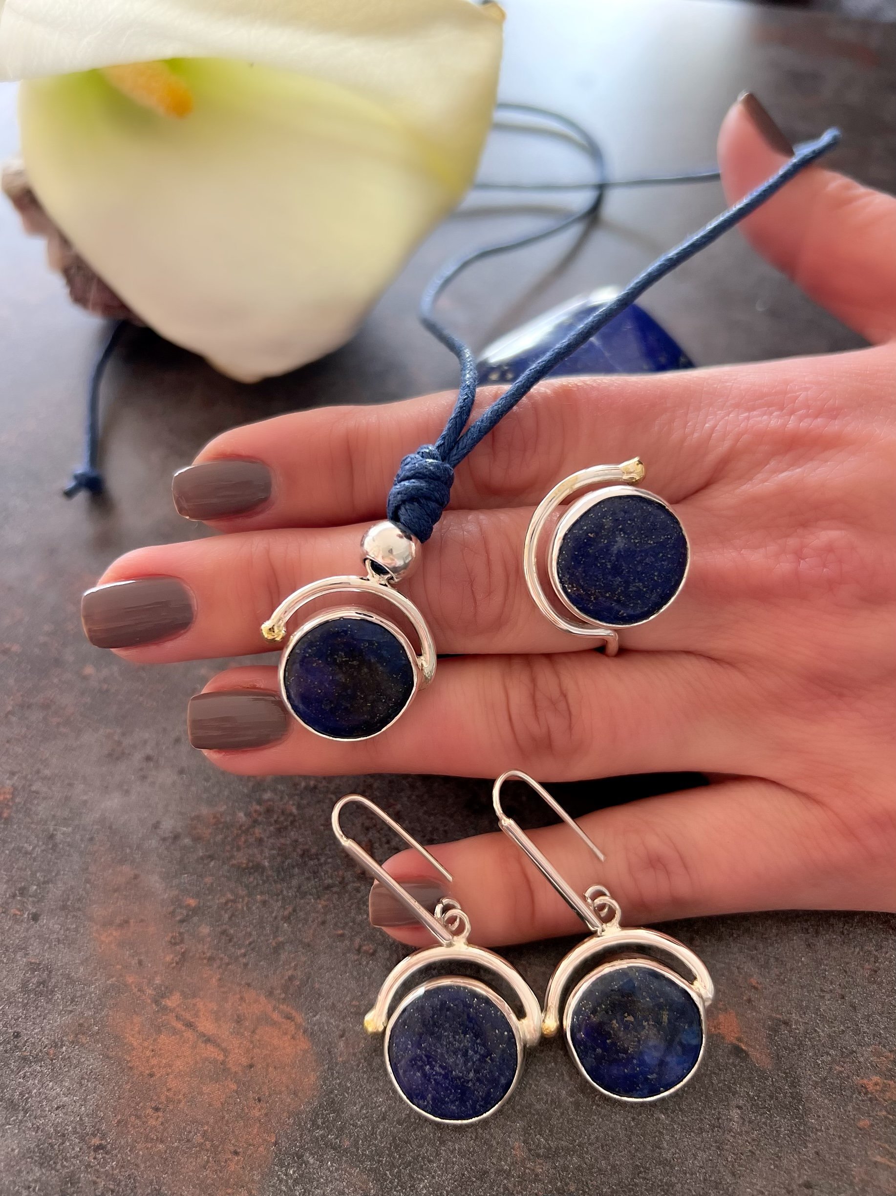 Doğaltaş Gümüş Lapislazuli Taşlı İp Kordonlu Set