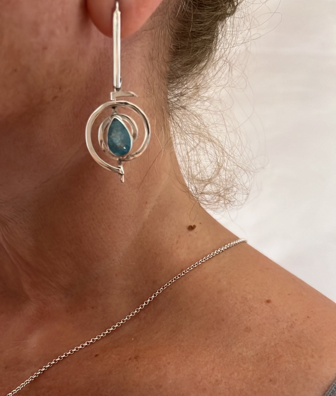 925 Ayar Gümüş Spiral Mavi Kuvars Küpe