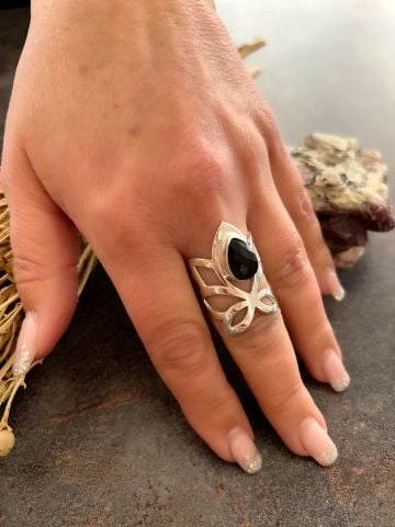 925 Ayar Gümüş Lotus Çiçeği Onix Taşlı Yüzük