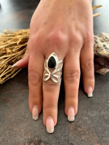 925 Ayar Gümüş Lotus Çiçeği Onix Taşlı Yüzük