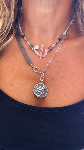 Doğaltaş Gümüş Özel Tasarım Elif Vav Hiç Sembollü İkili Kolye Kombin